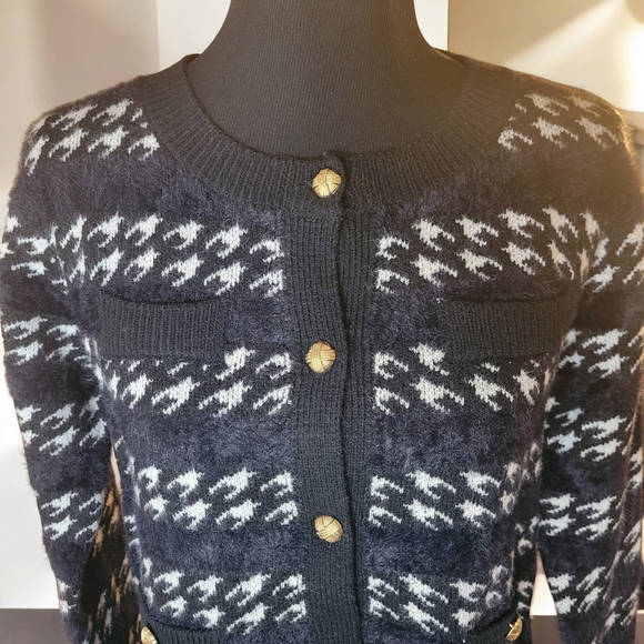 Oliver O. Black and White Button Down Fuzzy Cardigan Size S - Picture 2 of 3